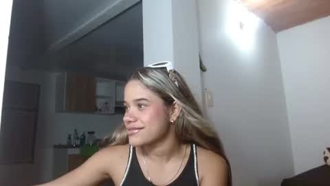 Snapshot of little_babyboo_ chatting on 06/18/26, 02:56 Catalina online show from 06/18/26, 02:56