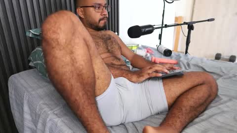 Little bear - give my room a like thanks. online show from 03/01/26, 03:14