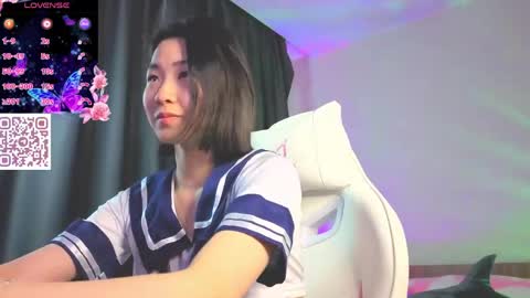 Yunna online show from 05/04/26, 01:34