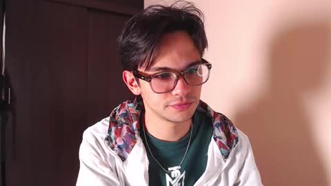 Daniel online show from 12/14/25, 01:44