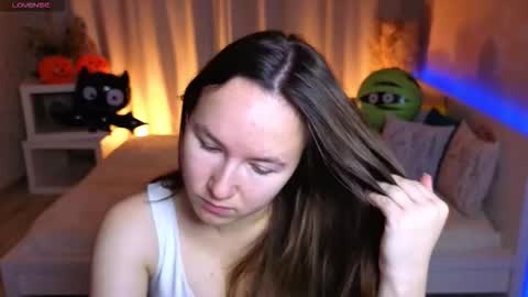 Alexandra online show from 10/15/25, 02:55