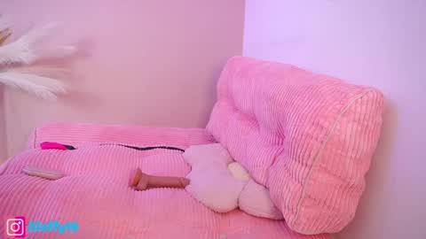 Little Effy online show from 12/18/24, 05:59