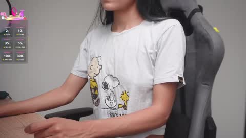 Help me reach 100 likes online show from 04/12/26, 07:08