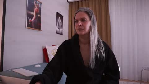 little_heart_andreea online show from 11/04/25, 07:24