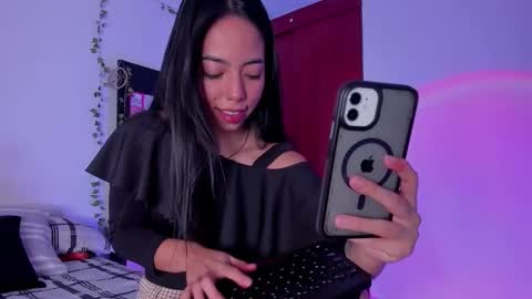 kayla  Instagram kayla 71082 online show from 01/05/26, 10:24