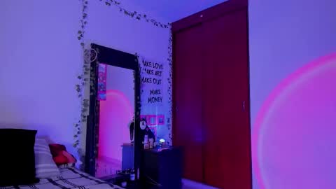 kayla  Instagram kayla 71082 online show from 01/08/26, 11:40