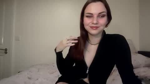 Snapshot of little_kinky_gal chatting on 03/07/26, 08:50 little_kinky_gal online show from 03/07/26, 08:50