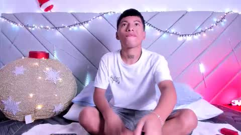 little_kris1 online show from 12/05/25, 12:03