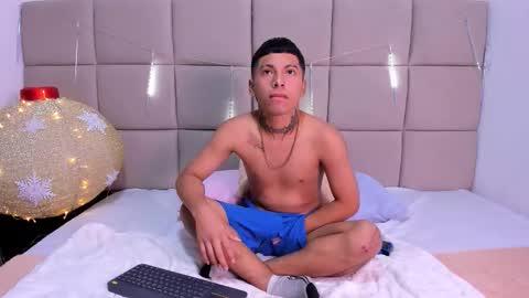 little_kris1 online show from 01/06/26, 12:31