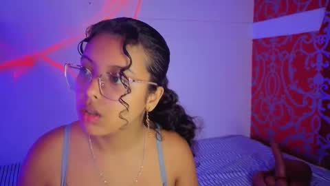 little_lilith_apple online show from 11/02/25, 11:01