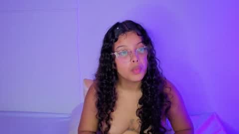 little_lilith_apple online show from 11/13/25, 07:35