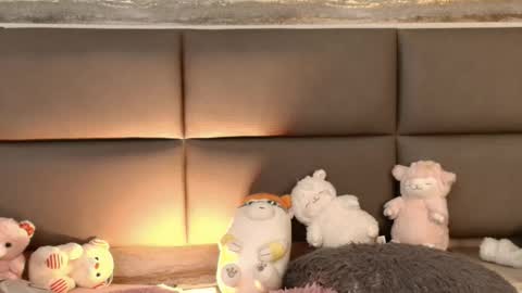 little_mayy online show from 02/10/26, 12:20