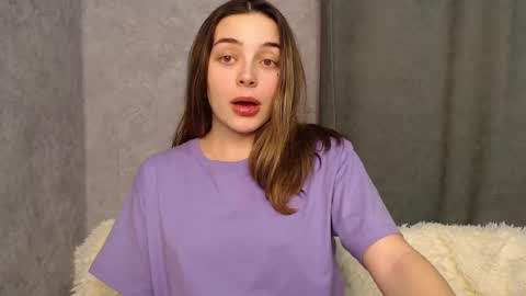 Snapshot of little_mia__ chatting on 12/09/24, 08:54 Mia   Im online every day 1530 PM in New York  2030 PM in London online show from 12/09/24, 08:54