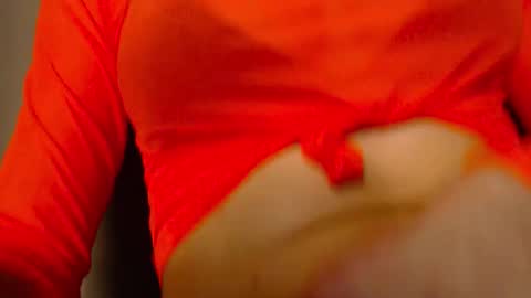 Mia   Im online every day 1530 PM in New York  2030 PM in London online show from 11/17/25, 08:58