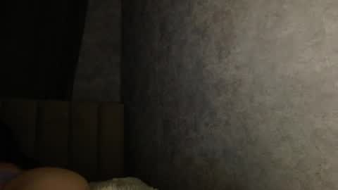 Mia   Im online every day 1530 PM in New York  2030 PM in London online show from 04/16/26, 09:39