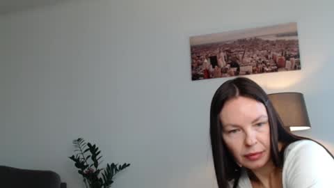 Nicole online show from 09/09/25, 06:13