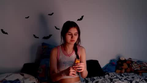 Snapshot of little_owlx chatting on 10/30/25, 03:46 Alice.. online show from 10/30/25, 03:46