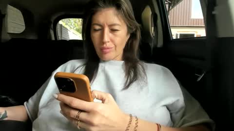 Snapshot of little_princess777 chatting on 05/12/26, 06:21 my Instagram online show from 05/12/26, 06:21