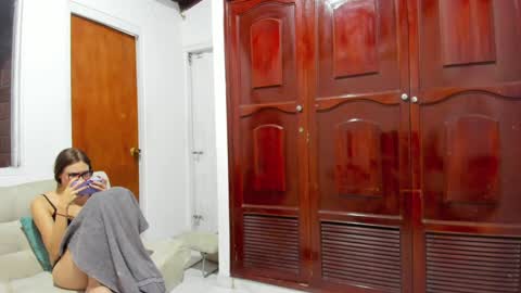 RAPUNSEL AND CAIN online show from 12/18/24, 06:43