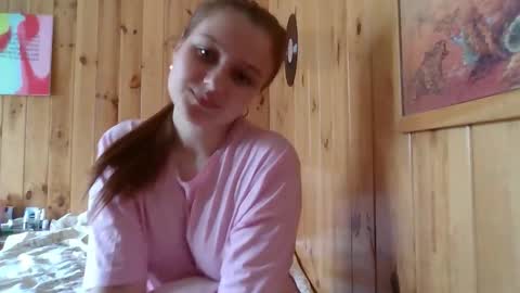 little_shygirl_ online show from 09/17/25, 09:33