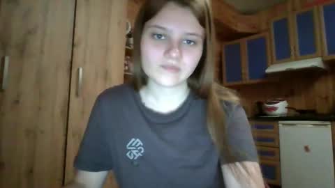 little_shygirl_ online show from 09/30/25, 04:17