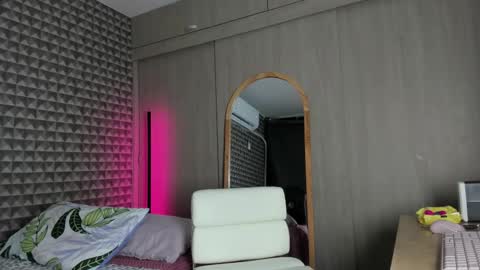 alex online show from 02/04/26, 09:48