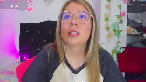 Tifanny online show from 02/26/25, 02:36