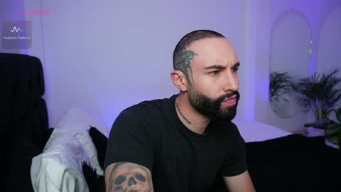 little_vannesaa online show from 01/14/25, 01:47