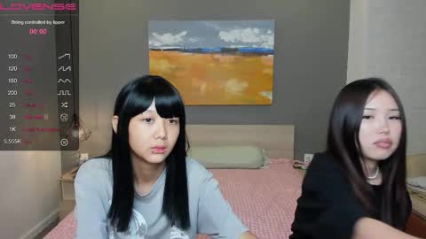 Yena and Gabby online show from 09/09/25, 10:42