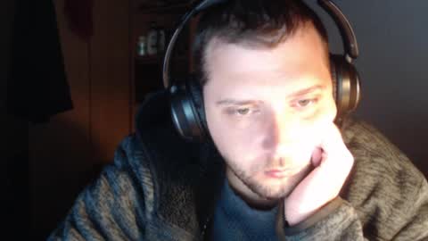 littlealien7 online show from 04/30/26, 08:09
