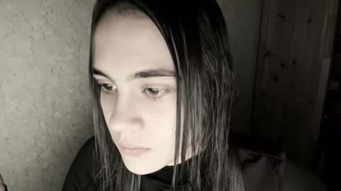 littleashleyy online show from 12/21/25, 02:24