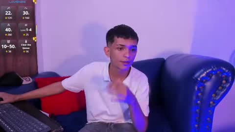Snapshot of littlecum18 chatting on 07/12/26, 03:19 Pipe online show from 07/12/26, 03:19