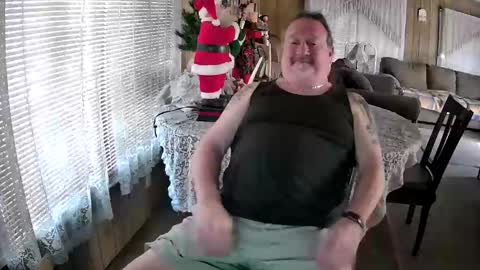 Littled83057 online show from 12/19/24, 09:06