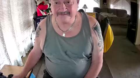 Littled83057 online show from 12/20/25, 07:32