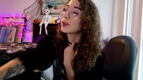 littledeathtrap online show from 09/27/25, 08:14