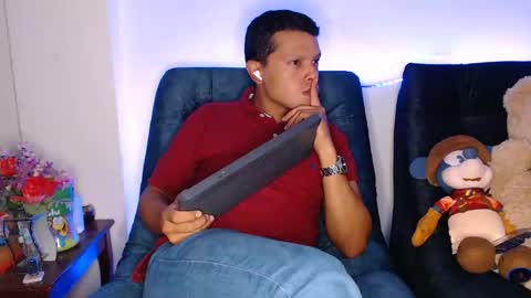 Snapshot of littledicklatin chatting on 04/26/26, 04:10 Manu online show from 04/26/26, 04:10