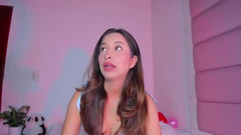 Snapshot of littlee_emma_ chatting on 09/24/25, 04:16 littlee_emma_ online show from 09/24/25, 04:16