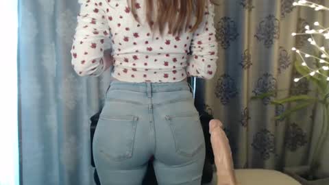 Your little flower  online show from 01/17/25, 08:34