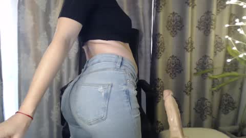 Your little flower  online show from 02/12/25, 03:16