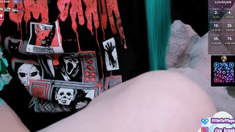 Riza Riri Puff  online show from 12/15/24, 01:13