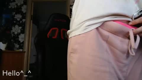 Snapshot of littlehappines chatting on 02/02/25, 12:57 littlehappines online show from 02/02/25, 12:57