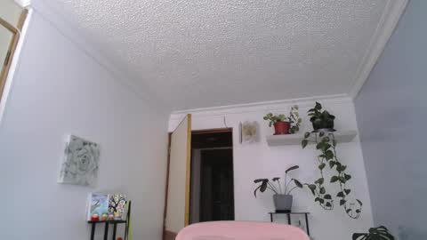 Snapshot of littlelaksmi chatting on 05/19/26, 10:27 Laksmi online show from 05/19/26, 10:27