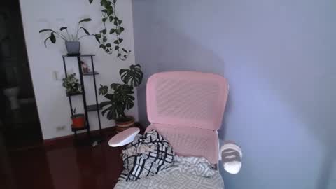 Snapshot of littlelaksmi chatting on 06/26/26, 11:09 Laksmi online show from 06/26/26, 11:09