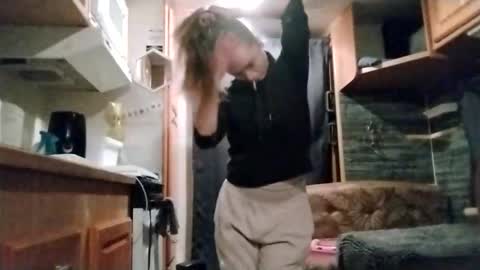 littleleo96 online show from 11/21/25, 06:34