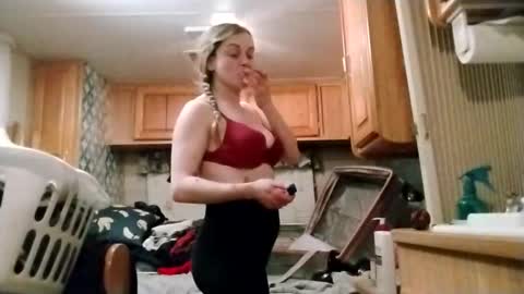 littleleo96 online show from 03/08/26, 07:45