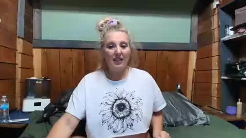 lisanixs online show from 04/02/26, 05:21