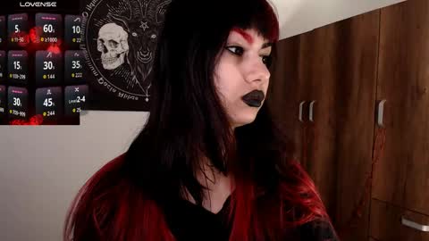 Snapshot of littleluciferrr chatting on 05/24/26, 05:29 Lucifer online show from 05/24/26, 05:29