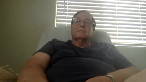 Snapshot of littlemaff chatting on 11/03/25, 05:03 Maff online show from 11/03/25, 05:03