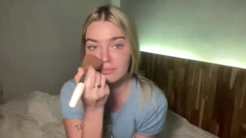 Snapshot of littlemaryjane19 chatting on 04/19/26, 12:04 Marciabrady online show from 04/19/26, 12:04