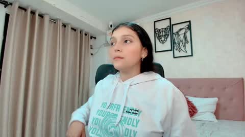 Sarahs Room online show from 03/09/26, 02:15